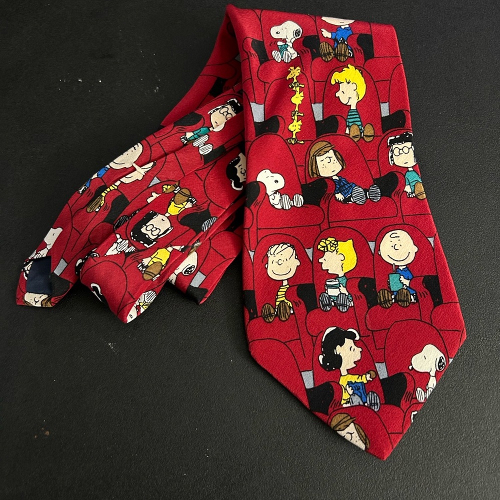 Peanuts “Happiness is a Double Feature” 1971 Vintage Necktie